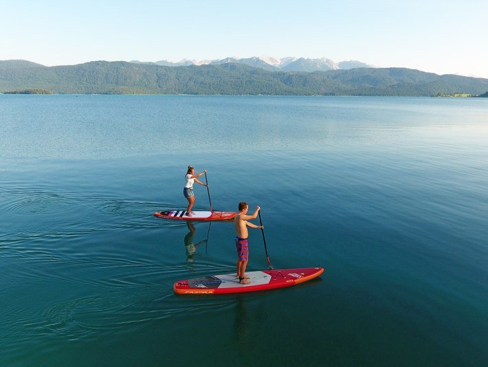 SUP am Walchensee, © Tourist Information Kochel a. See, Daniel Weickel SUP am Walchensee, © Tourist Information Kochel a. See, Daniel Weickel