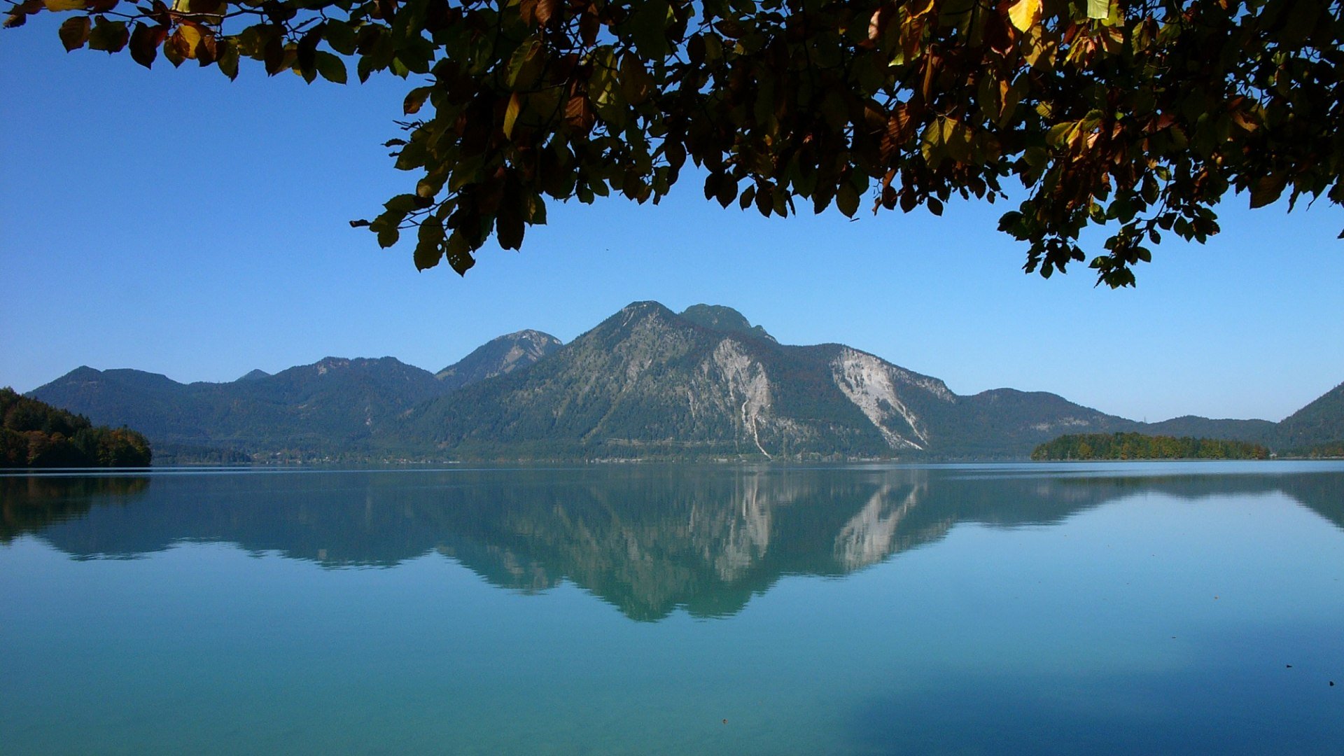 Herbst am Walchensee, © Archiv Tölzer Land Tourismus|K. Knirk Herbst am Walchensee, © Archiv Tölzer Land Tourismus|K. Knirk