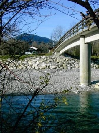 Isarsteg in Gaißach Obergries, © Tölzer Land Tourismus Isarsteg in Gaißach Obergries, © Tölzer Land Tourismus