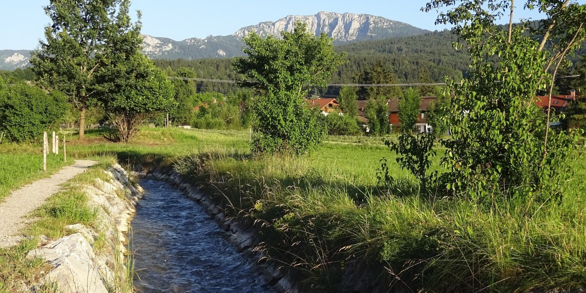 Mühlbach und Bendiktenwand, © Tölzer Land Tourismus Mühlbach und Bendiktenwand, © Tölzer Land Tourismus