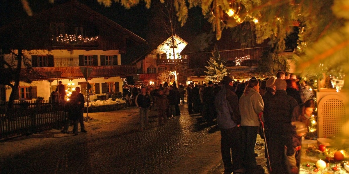 Altbayerischer Christkindlmarkt in Benediktbeuern, © Gästeinformation Benediktbeuern Altbayerischer Christkindlmarkt in Benediktbeuern, © Gästeinformation Benediktbeuern