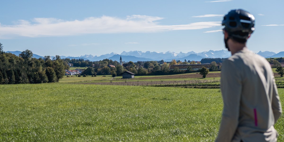 Herrliche Alpenblicke auf der ganzen Tour, © Thomas Anton Binder Herrliche Alpenblicke auf der ganzen Tour, © Thomas Anton Binder