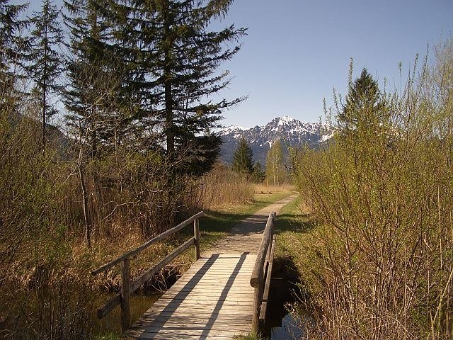 Rundweg durch das Loisach-Kochelsee-Moor, © Tölzer Land Tourismus Rundweg durch das Loisach-Kochelsee-Moor, © Tölzer Land Tourismus