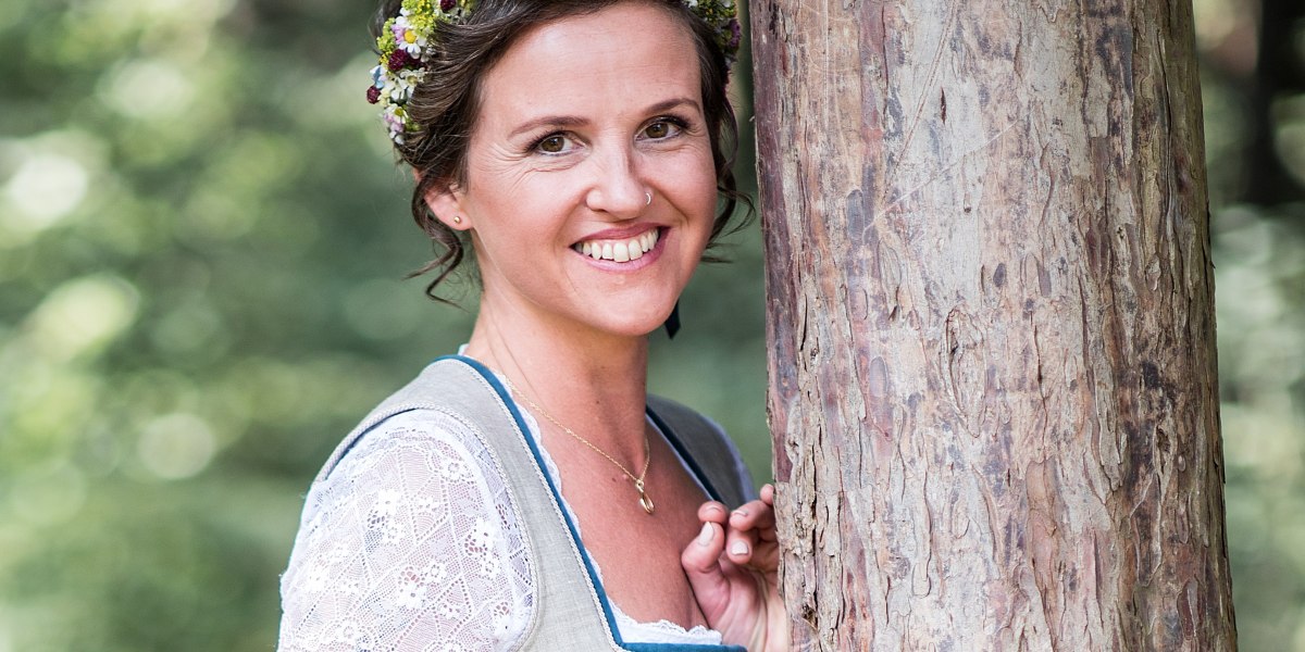 Babsi Taibon, Kräuterpädagogin, © Barbara Taibon, Atelier Hohlrieder Babsi Taibon, Kräuterpädagogin, © Barbara Taibon, Atelier Hohlrieder