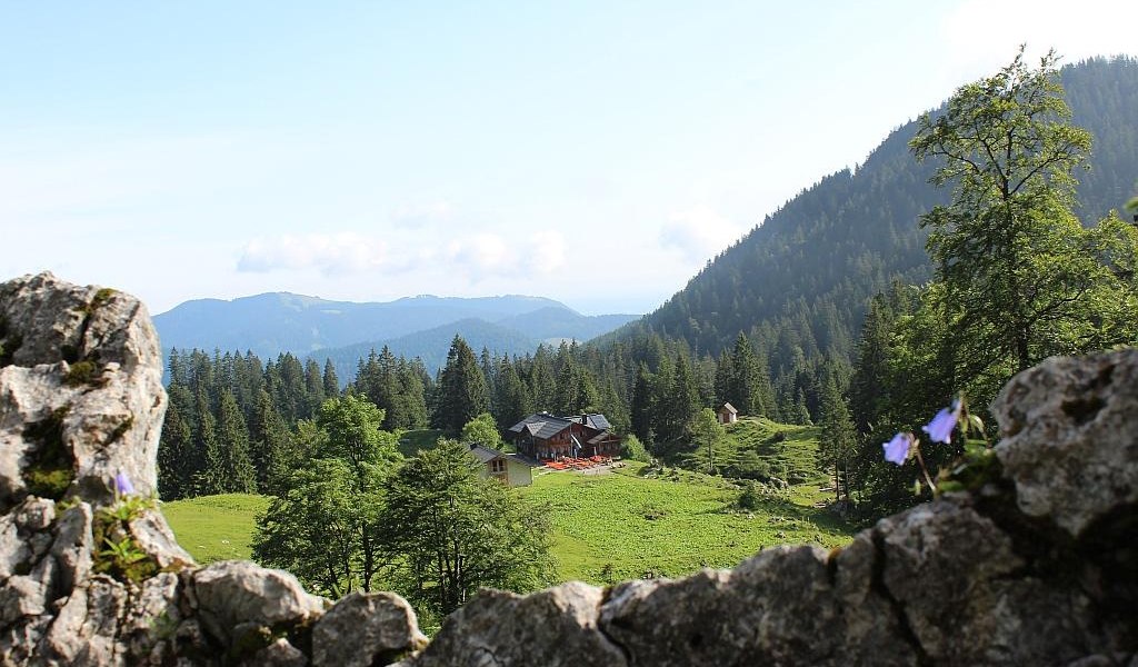 Tutzinger Hütte, © Gästeinformation Benediktbeuern Tutzinger Hütte, © Gästeinformation Benediktbeuern