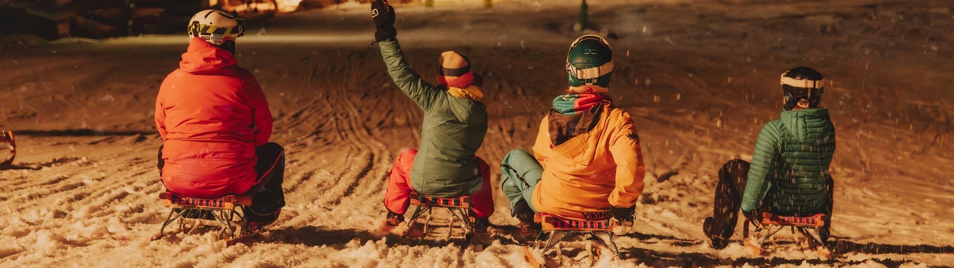 Ein tolles Erlebnis: Nachrodeln in Lenggries am Streidlhang., © Montevia|Lena Schabert Ein tolles Erlebnis: Nachrodeln in Lenggries am Streidlhang., © Montevia|Lena Schabert