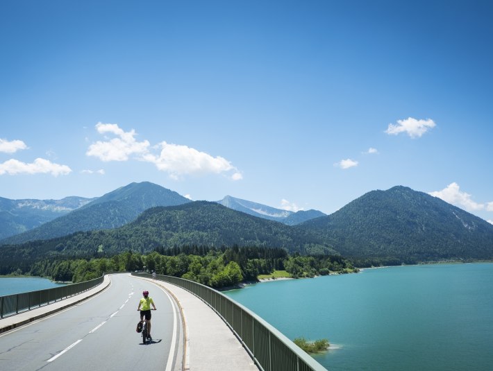 Am Sylvensteinsee, © Tölzer Land Tourismus, Foto:Jörg Spaniol Am Sylvensteinsee, © Tölzer Land Tourismus, Foto:Jörg Spaniol
