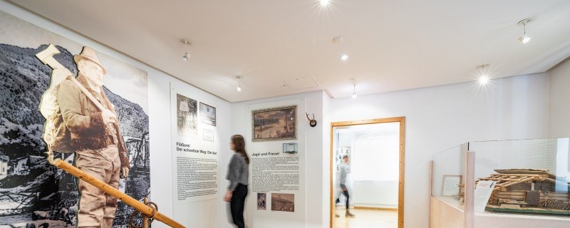 Ausstellungsstück zum Thema "Flößerei" im Heimatmuseum Lenggries, © Tourismus Lenggries, Foto: Adrian Greiter Ausstellungsstück zum Thema "Flößerei" im Heimatmuseum Lenggries, © Tourismus Lenggries, Foto: Adrian Greiter