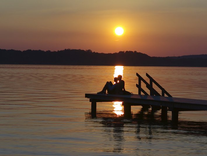 Sonnenuntergang am Starnberger See, &copy; FVV M&uuml;nsing / Foto: Stefan Rosenboom