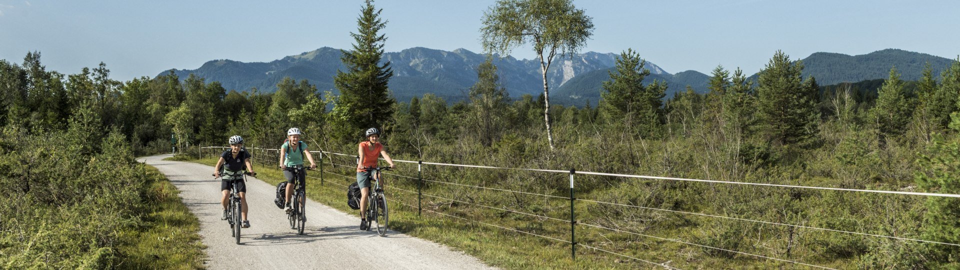 Fahrradfahrer auf dem Isarweg, © Tourismus Oberbayern München Peter von Felbert
