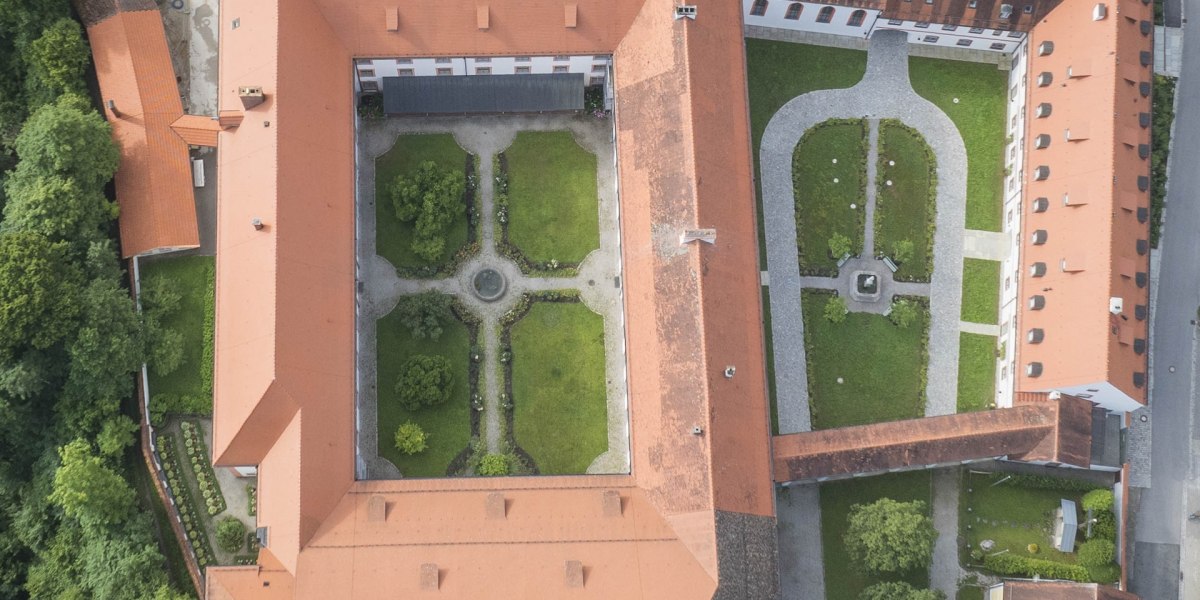 Das Kloster Beuerberg aus der Vogelperspektive, &copy; Kloster Beuerberg|Foto: Dietmar Denger
