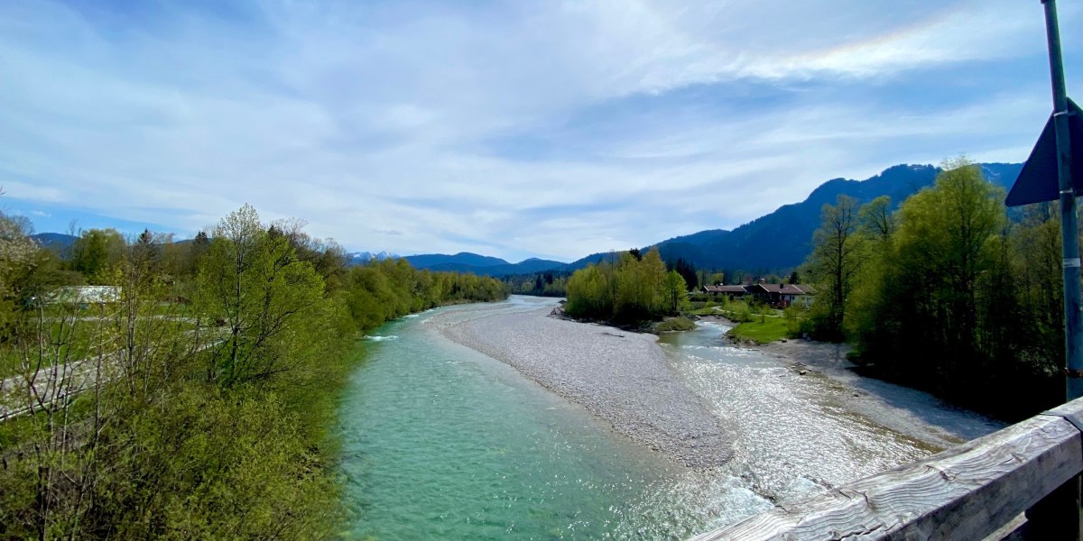 Ausblick auf die Isar von der Brücke in Lenggries aus, © Fakultät für Tourismus - Hochschule München - Digitales Marketing & Management