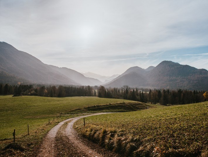 Leben sp&uuml;ren in der sanften Landschaft des Isarwinkels, &copy; Archiv T&ouml;lzer Land Tourismus|Leonie Lorenz