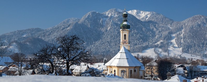Pfarrkirche St. Jakob im Winter