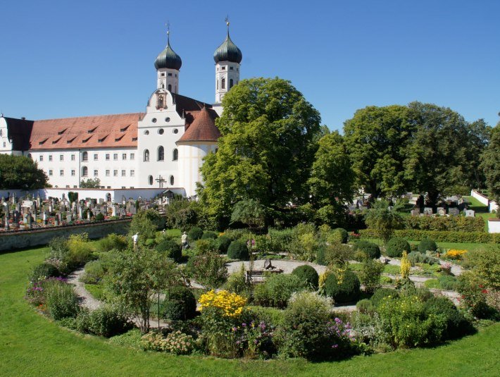 Meditationsgarten im Kloster Benediktbeuern, © Zentrum für Umwelt
