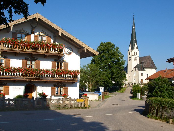 Dorfstsraße Sachsenkam, © VG Reichersbeuern