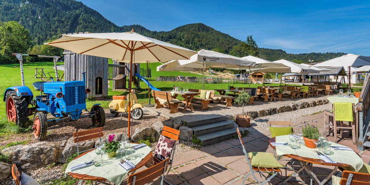 J&auml;gers Terrasse im Sommer, &copy; Sandra Sanktjohanser - Wohlmuth