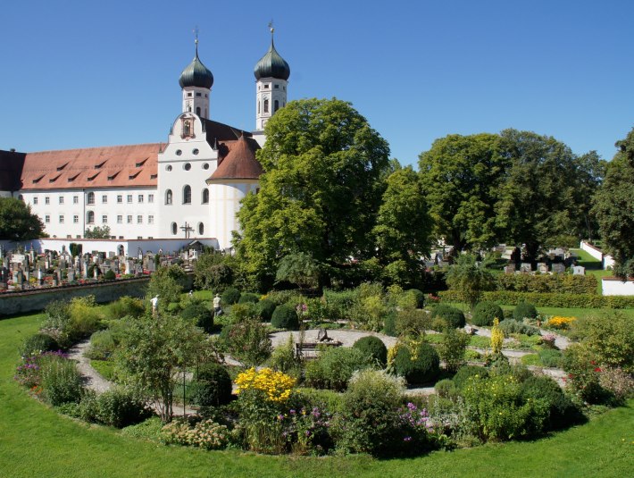 Meditationskr&auml;utergarten Kloster Benediktbeuern, &copy; Zentrum f&uuml;r Umwelt und Kultur, Benediktbeuern
