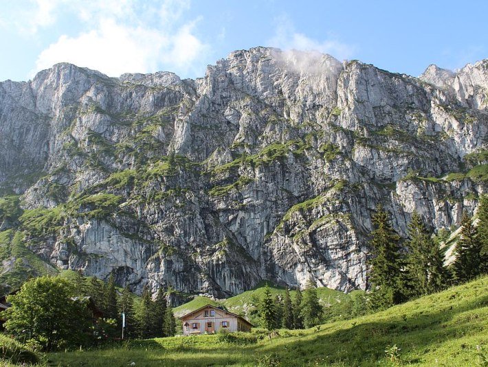 Benediktenwandgipfel, &copy; Tourist-Information Benediktbeuern