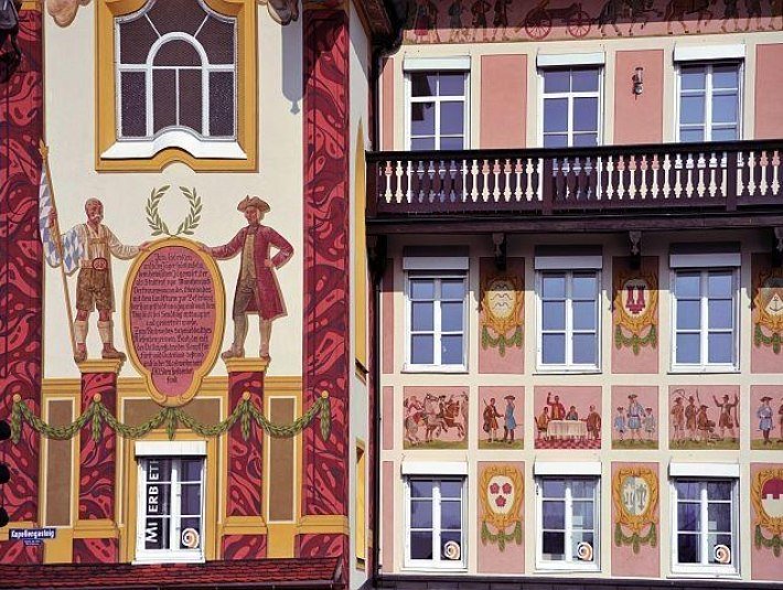 Die historische Marktstraße, © Tourist-Information Bad Tölz - App
