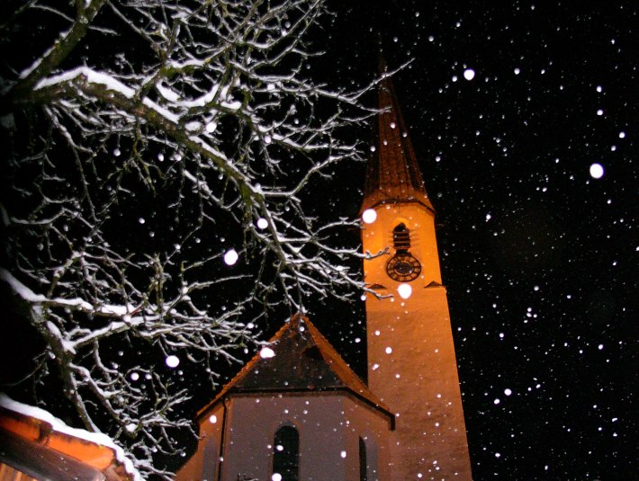 Schnee und Kirchen, © Tölzer Land Tourismus Foto: Klaus Knirk