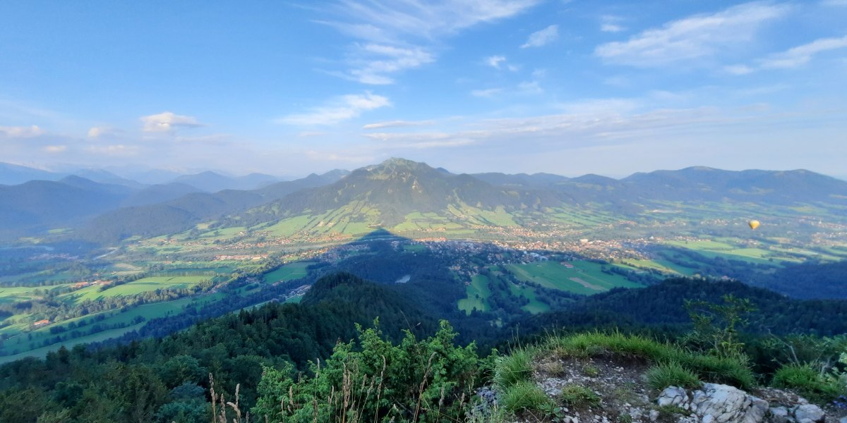 Blick vom kleinen Geirstein auf Lenggries, © Tourist Information Lenggries