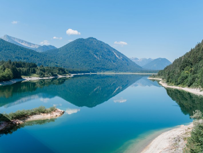 Sylvensteinsee bei Lenggries, © Tölzer Land Tourismus, Foto Leonie Lorenz