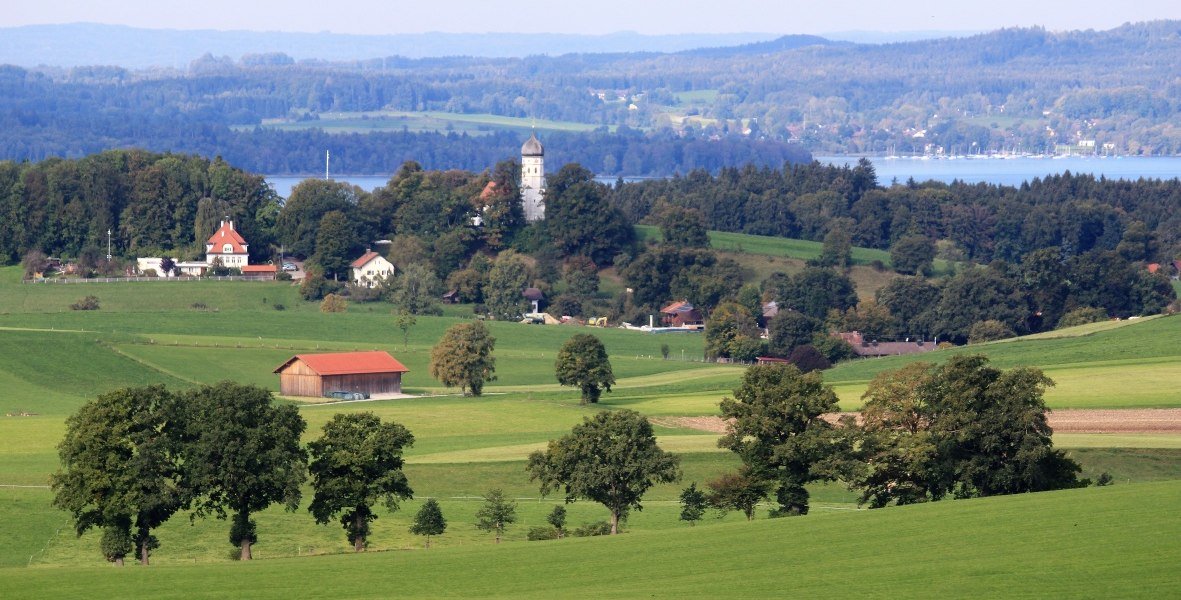 Blick auf den M&uuml;nsing/Holzhausen am Starnberger See, &copy; T&ouml;lzer Land Tourismus